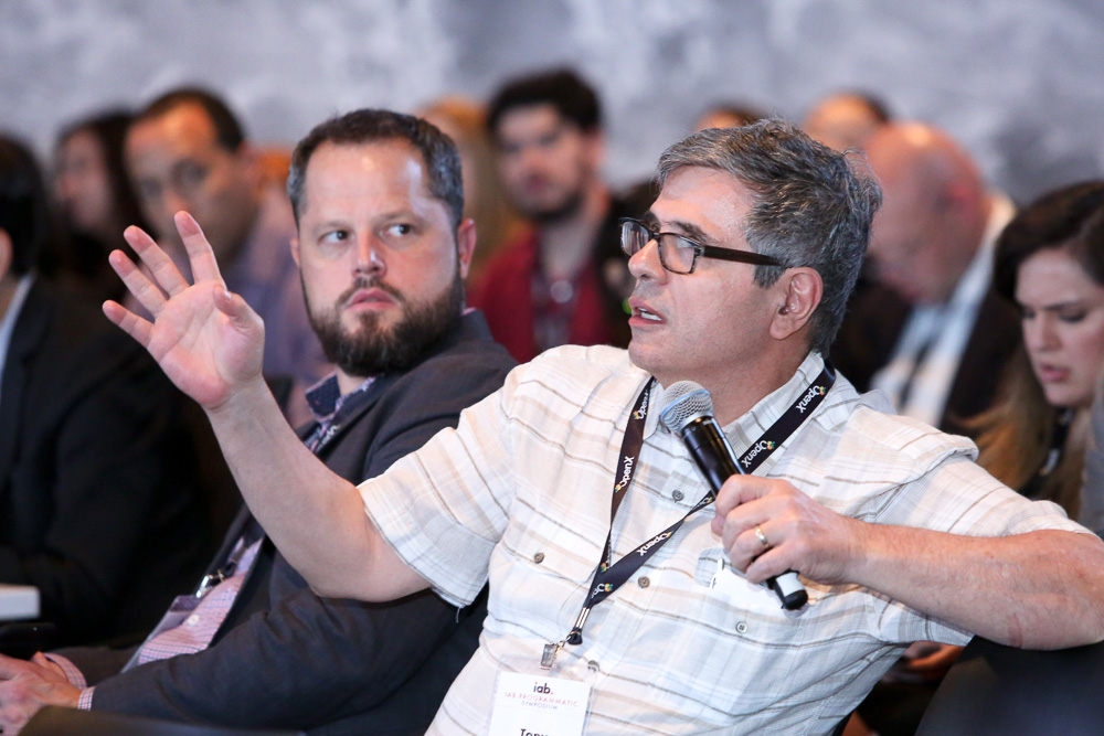 Conf0048.JPG
